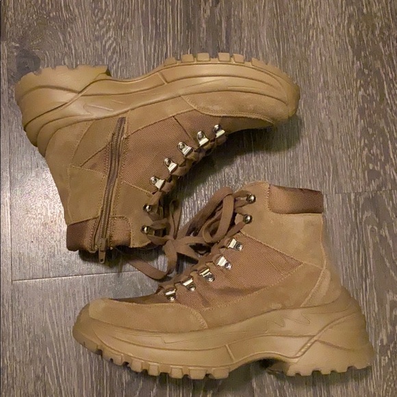 Steve Madden boots - Picture 2 of 3